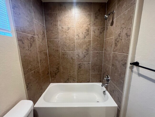 Building Photo - 13910 Annas Way #101, San Antonio, TX. 78233