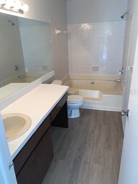 Building Photo - 418 Benson St