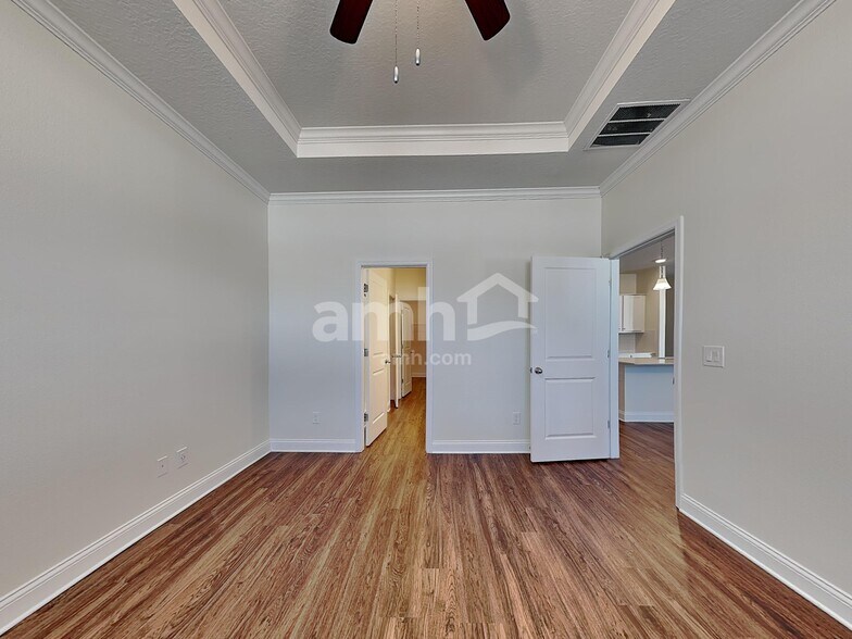 Building Photo - 1025 Summer Stone Lp