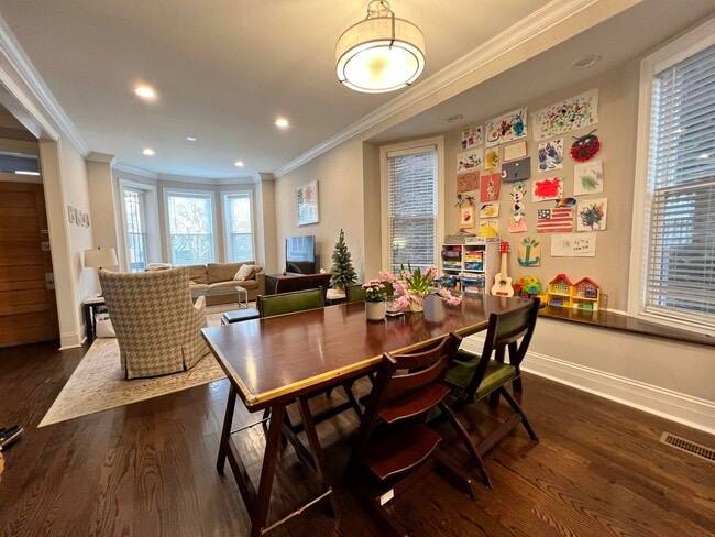 Building Photo - 3616 N Bosworth Ave