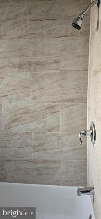 Building Photo - 1609 S LeCount St