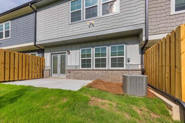 Building Photo - 1926 Frisco Wy