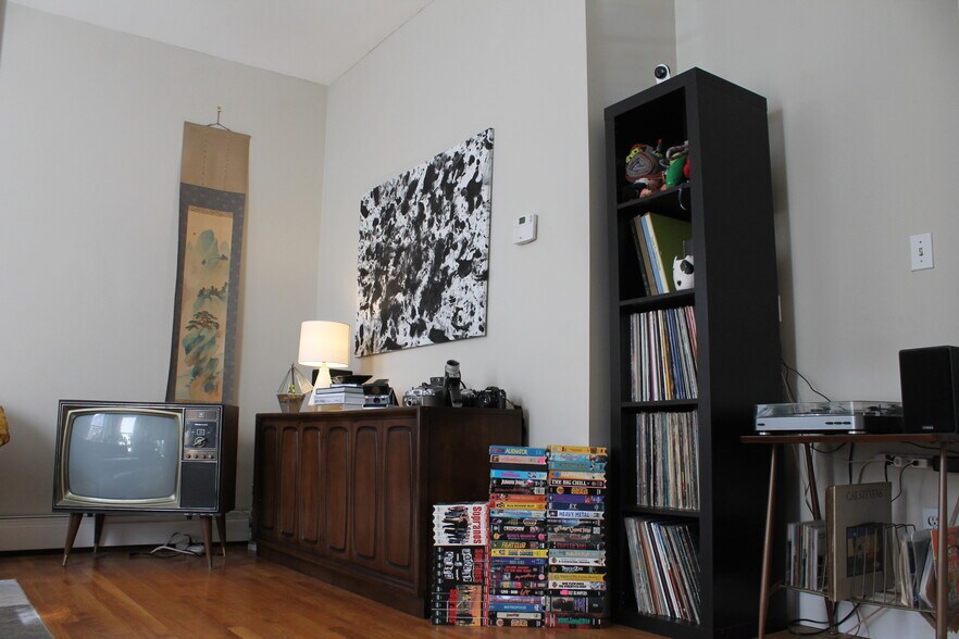 Building Photo - 24 Portsmouth St