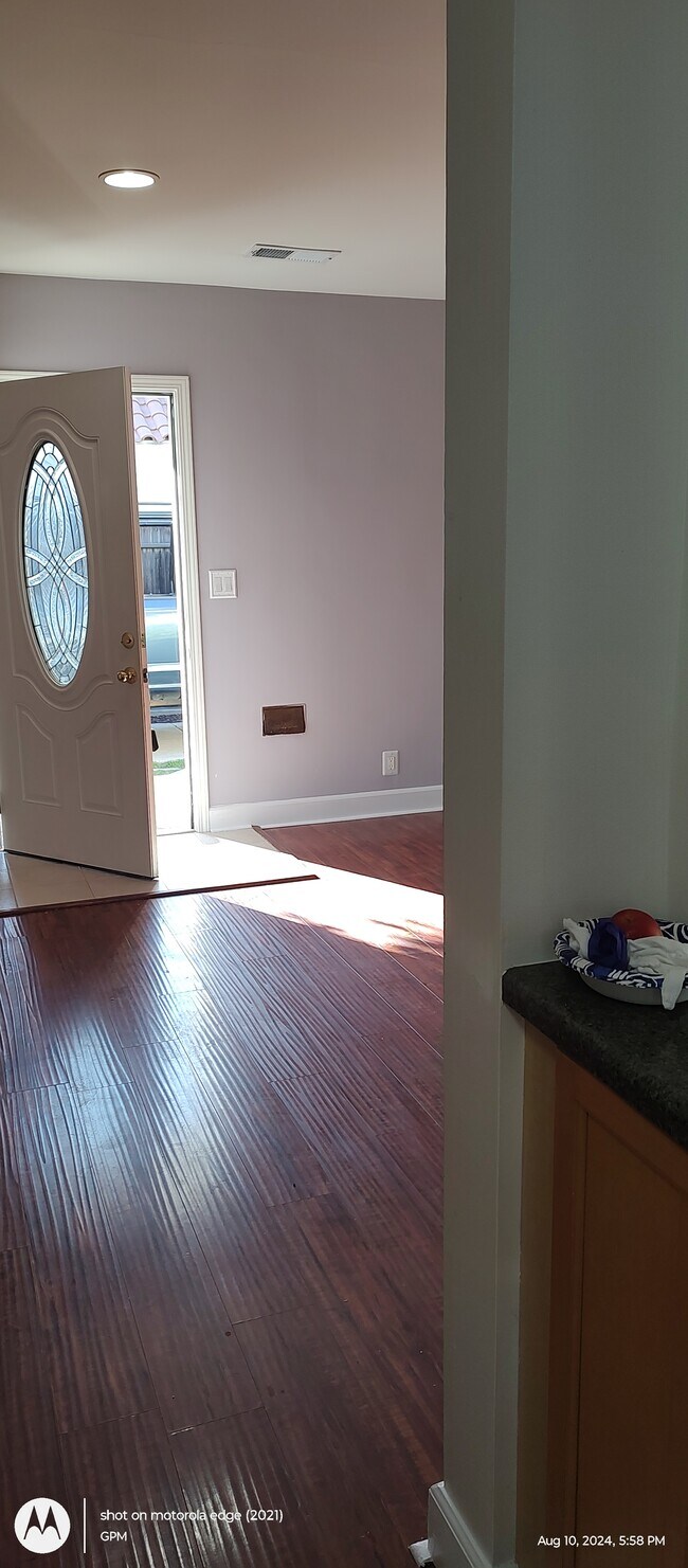 Building Photo - 4219 Madison Ave