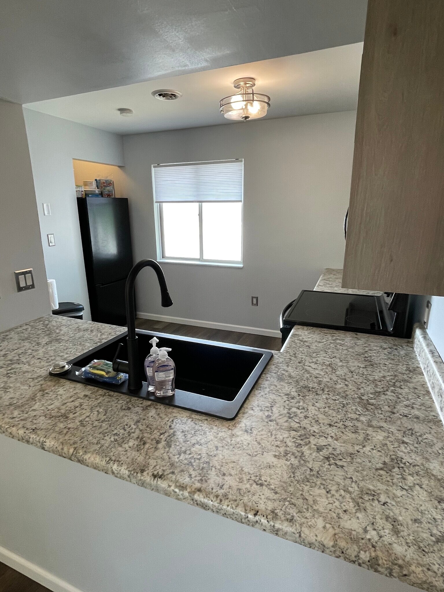 KITCHEN - 2275 N Cable Rd