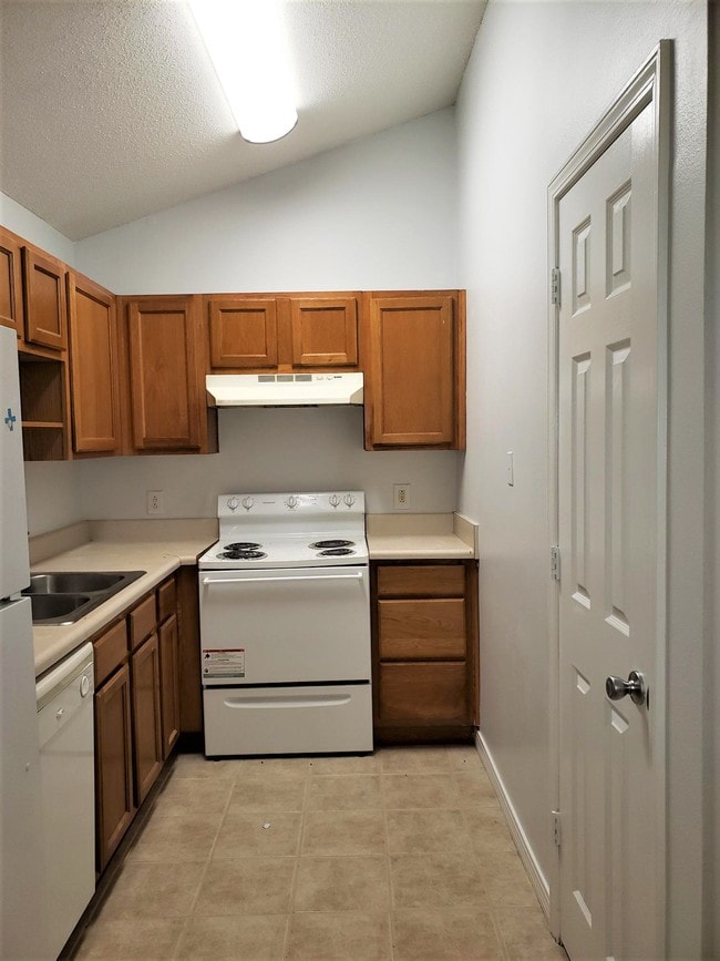 Building Photo - 122 US-331