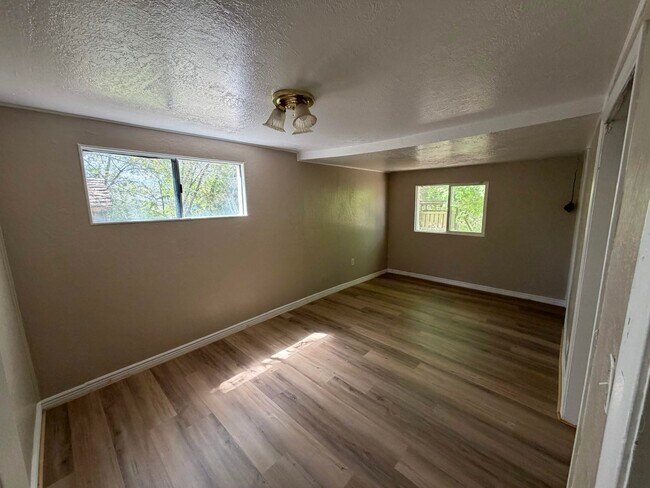 Building Photo - 683 N Washington Blvd