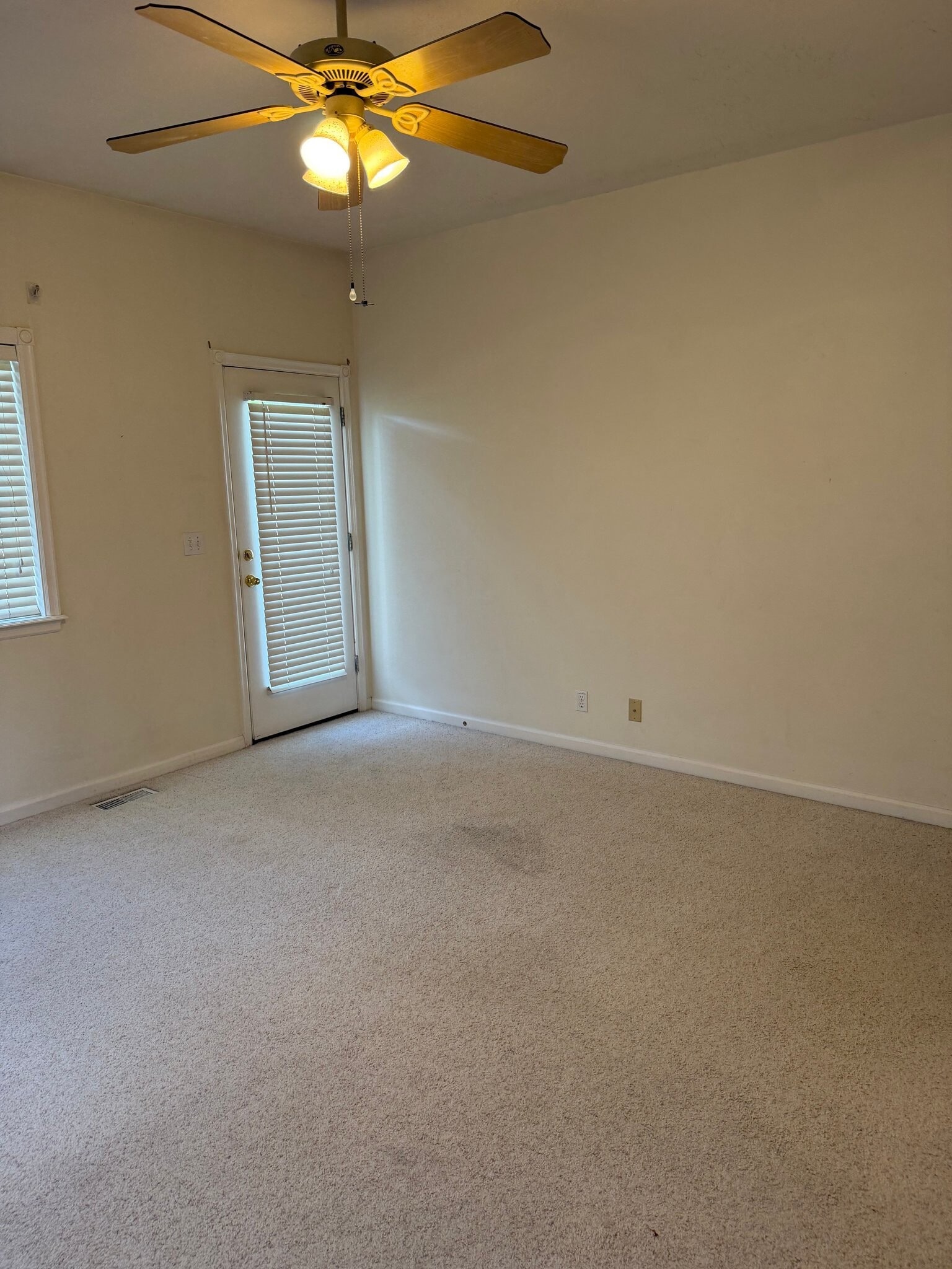 Building Photo - 14170 W Guinness Ct