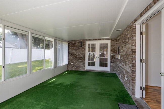 Building Photo - 923 Sand Crest Dr