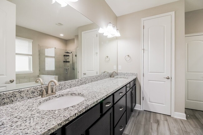 Building Photo - 33709 Ivy Parke Pl