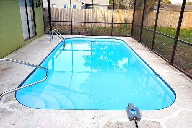 Building Photo - 4284 Everett Ave