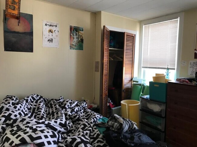 Building Photo - 4.0 bedroom in Somerville Massachusetts 02140