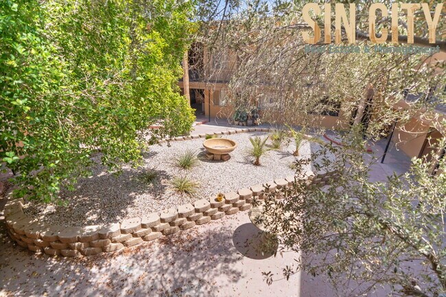 Building Photo - Discover Urban Comfort: Spacious Second Floor 1-Bedroom Oasis at Lyn Capri