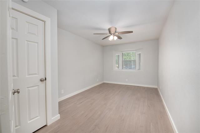 Building Photo - 1717 Meadow Oak Dr
