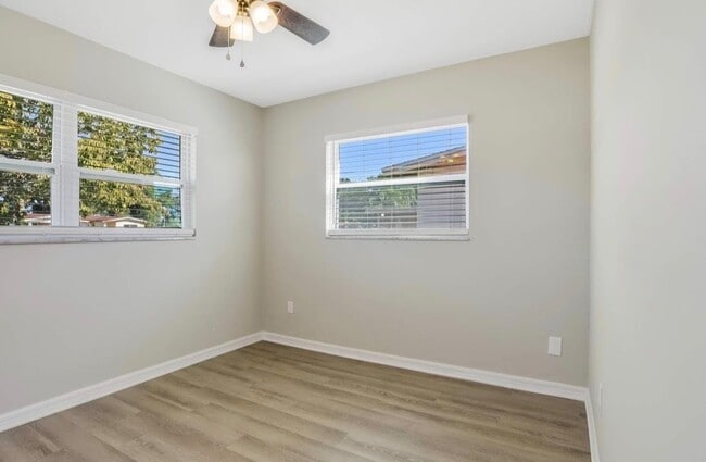 Building Photo - 854 Silver Oak Ct