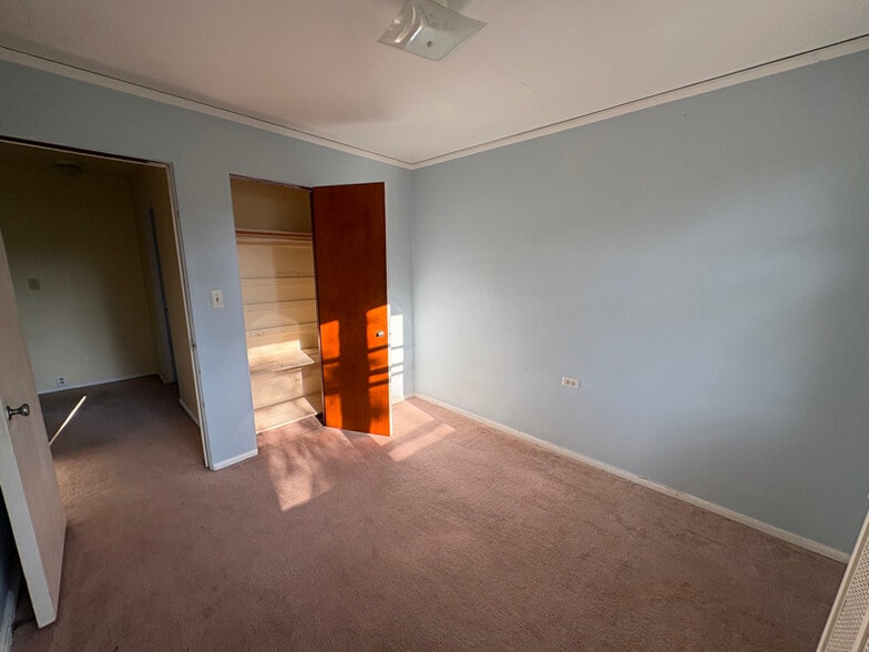 Building Photo - 13 Dewitt St