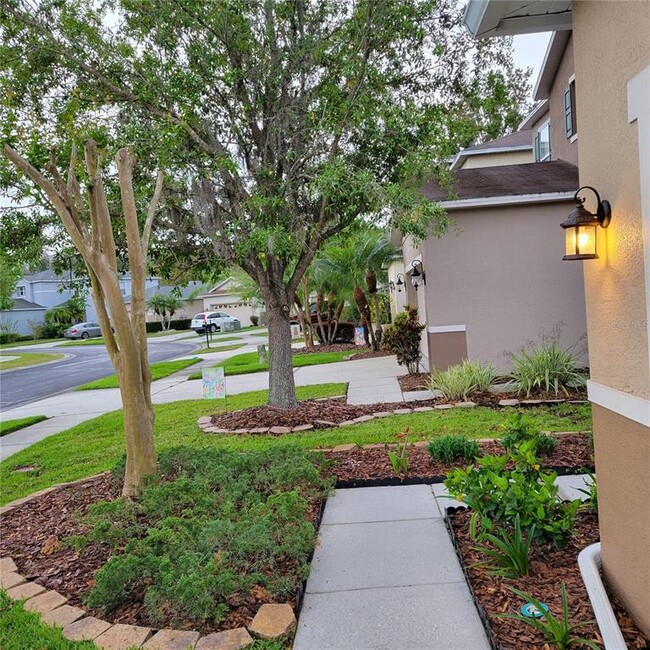 Building Photo - 26910 Stillbrook Dr