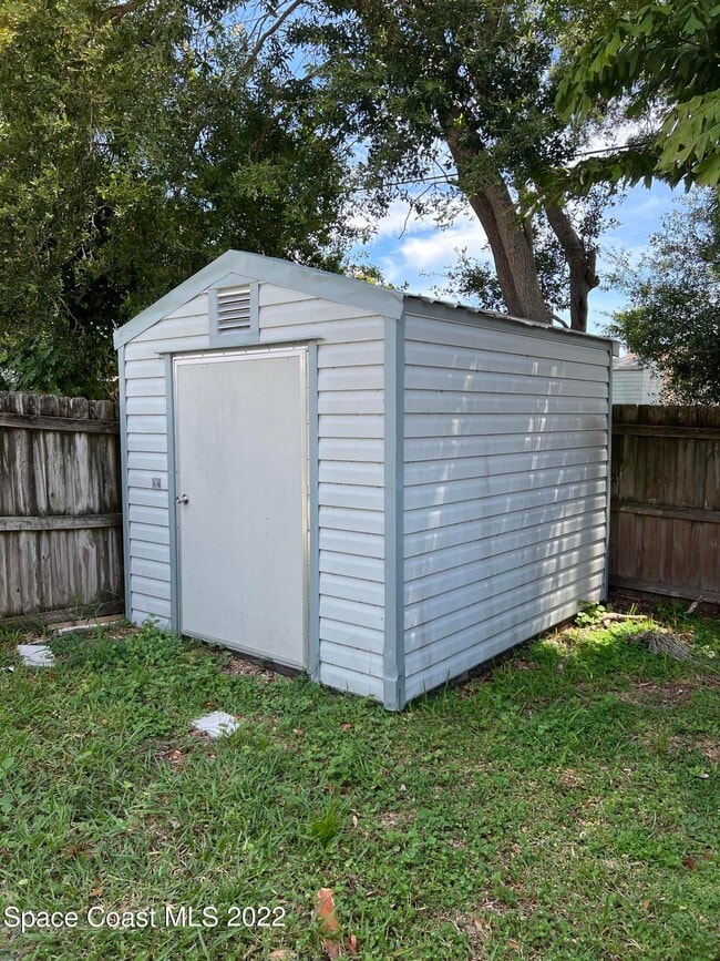 Building Photo - 440 River Grove Ct