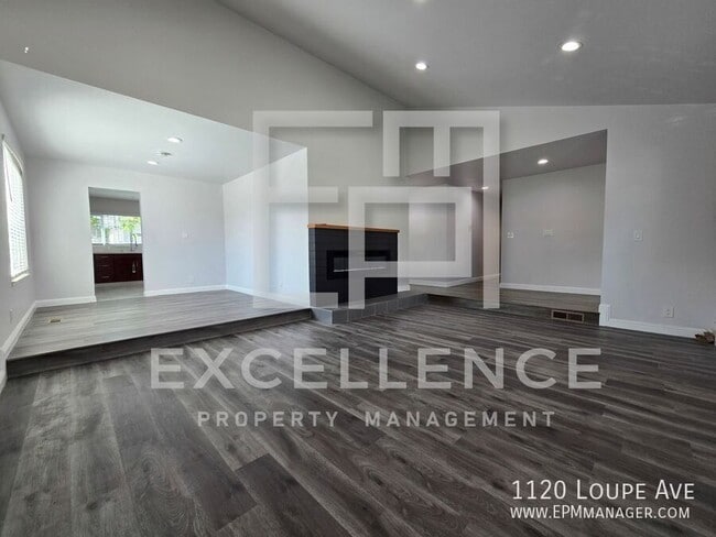 Building Photo - 1120 Loupe Ave