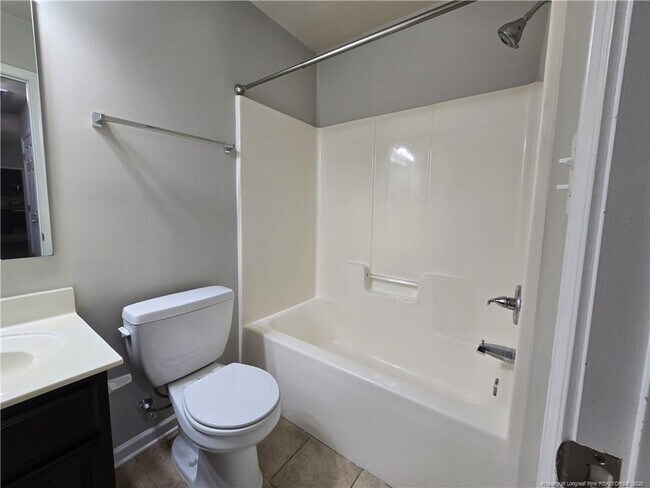 Building Photo - 5636 Nessee St