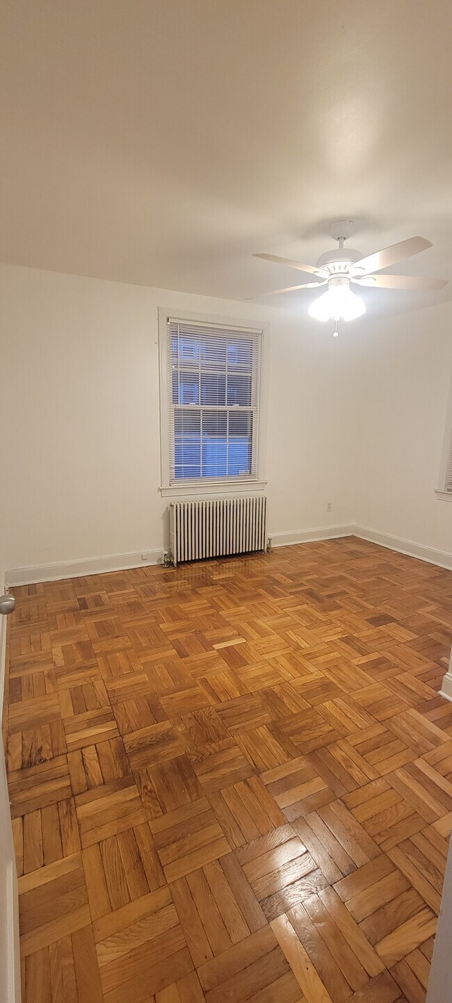 Bedroom - 5061 New Hampshire Ave NW
