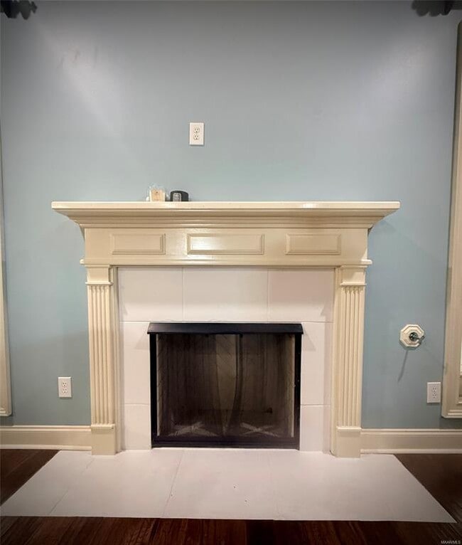 Building Photo - 5812 Lotus Cir