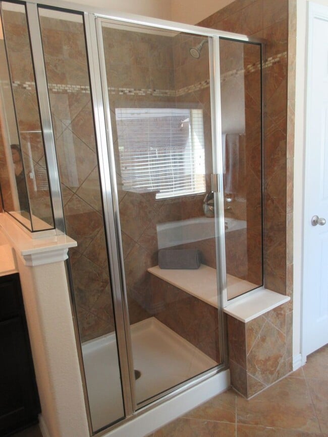 Building Photo - Four Bedroom Home in Round Rock - Paloma Lake