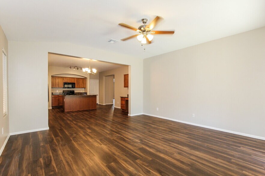 Building Photo - 17607 W Georgia Dr