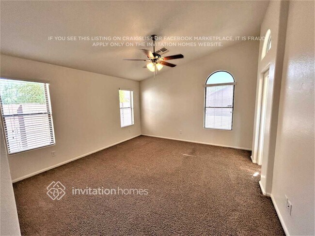 Building Photo - 12323 W Rancho Dr