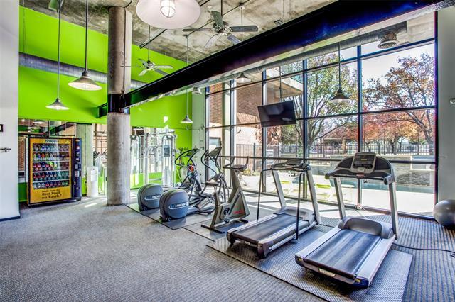 Building Photo - 3110 Thomas Ave