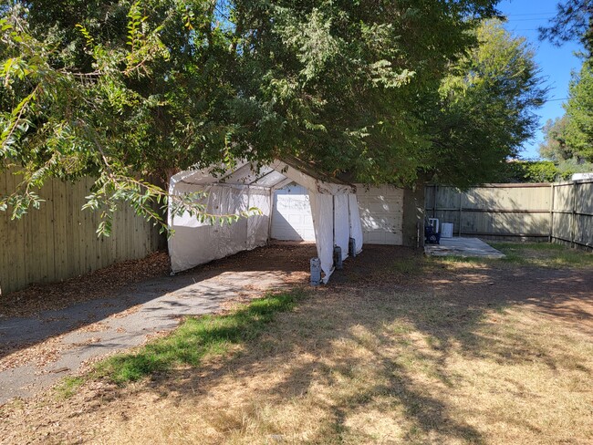 Carport & Garage - 13125 Chandler Blvd