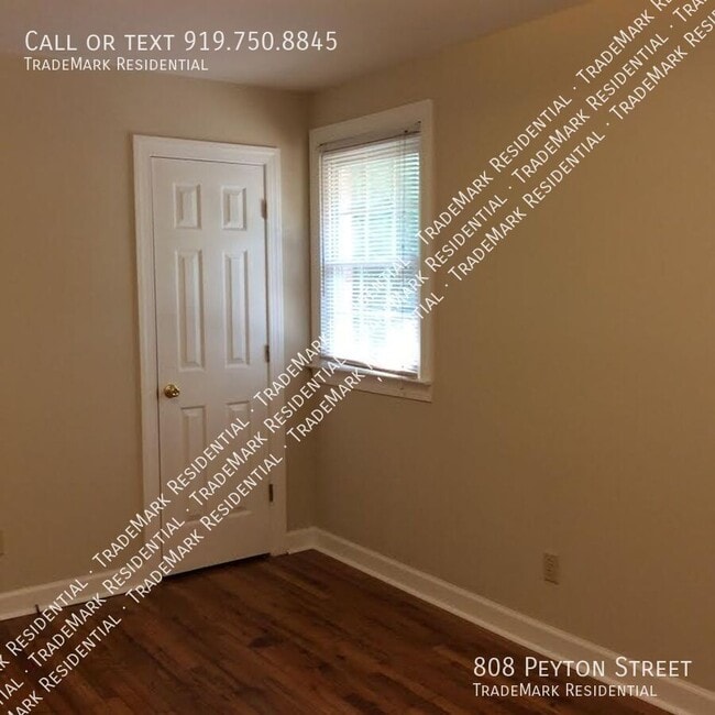 Building Photo - 808 Peyton St