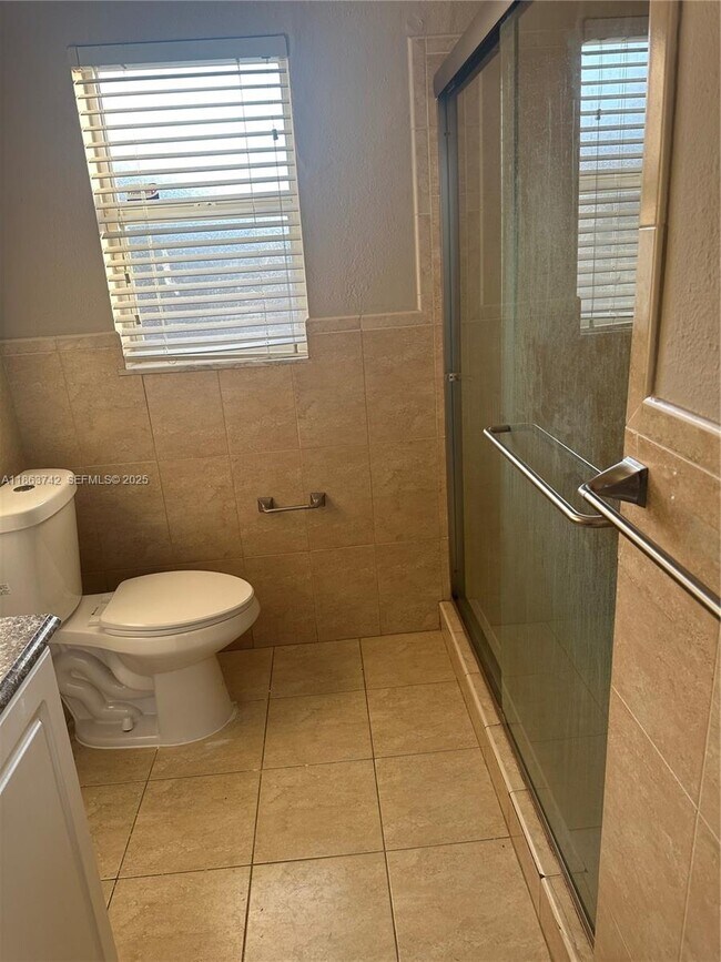 Building Photo - 10805 SW 165th Terrace