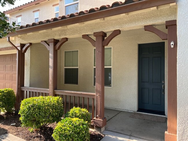 Building Photo - 2553 Acapulco Way