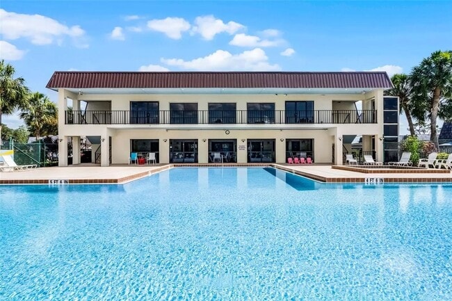 Building Photo - 2bd 2bath newly remodeled townhouse - Avai...