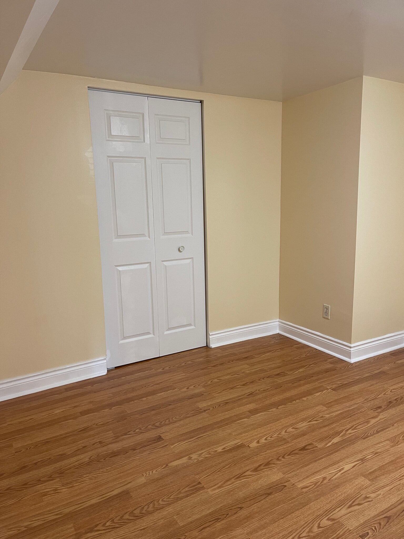 2nd Bedroom Closet - 6125 S Kilpatrick Ave