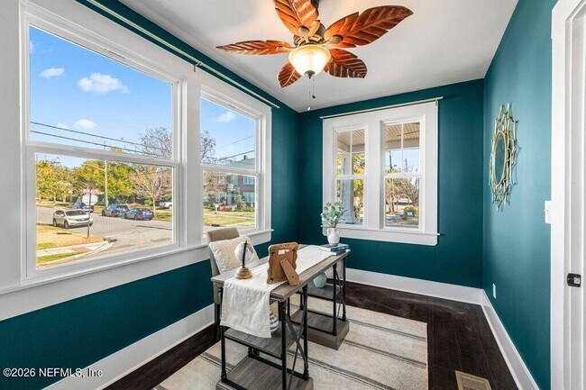 Building Photo - 2843 Oak St