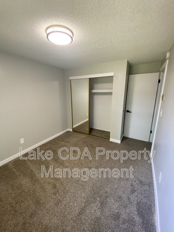 Building Photo - 3410 Belmont Rd