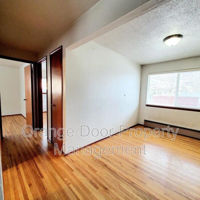 Building Photo - 710 127th St S