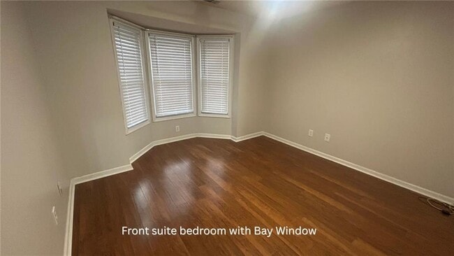 Building Photo - 720 Avening Ct