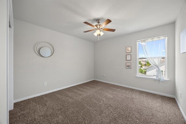 Building Photo - 5636 Sacco St