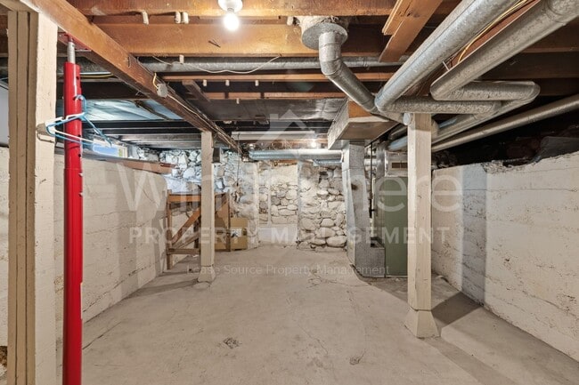 Building Photo - 914 E Indiana Ave