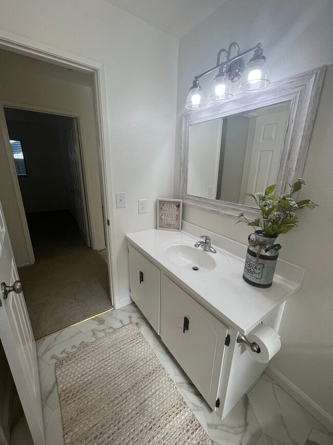 Building Photo - Charming 3/2 Home in Woodland-$500.00 OFF ...