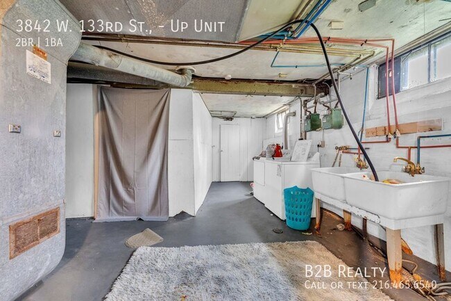 Building Photo - 3842 W 133rd St