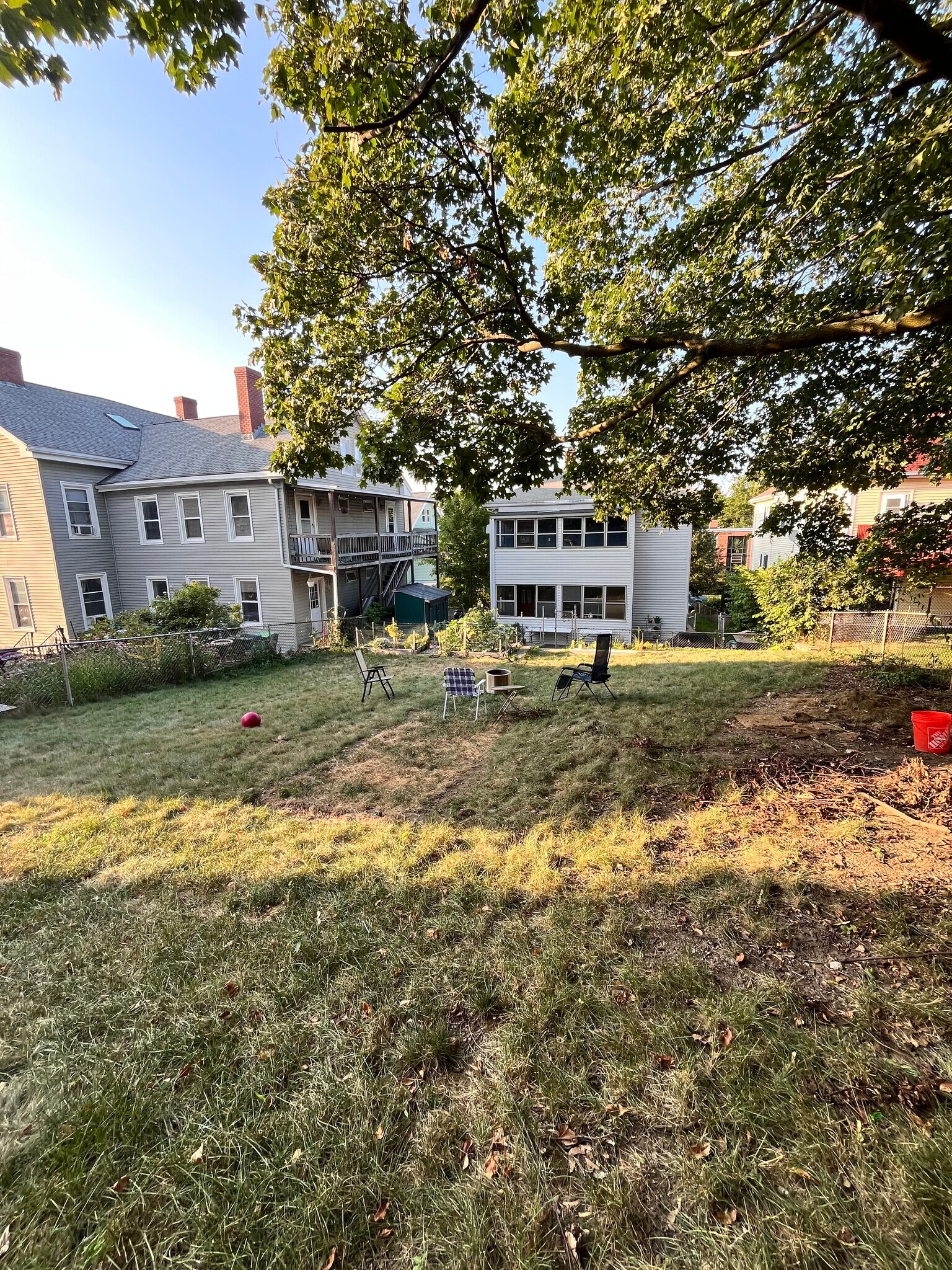 Back Yard - 75 Bow St