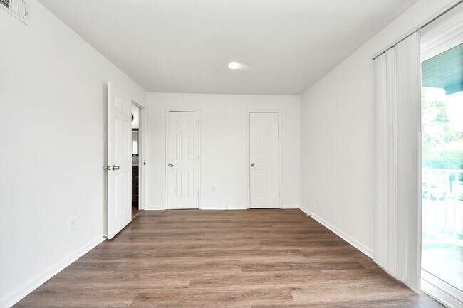 Building Photo - 12068 Beechnut St