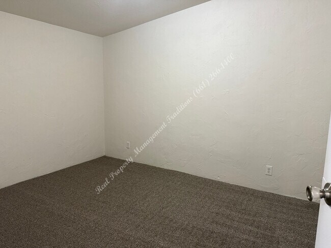 Building Photo - New Year Special! 50% Off First Month's Rent!