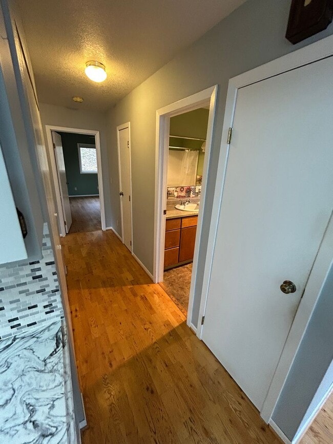 Building Photo - 180 Kookoosint Trail