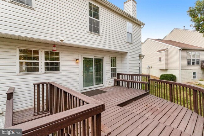 Building Photo - 15385 Bevanwood Dr