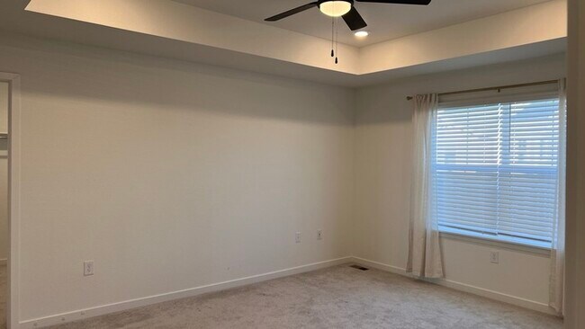 Building Photo - Charming 3 beds 2 baths in Commerce City!